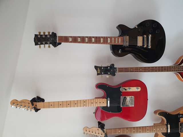 Gibson Les Paul Studio.JPG