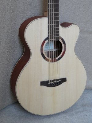 P1090079 (300x400).JPG