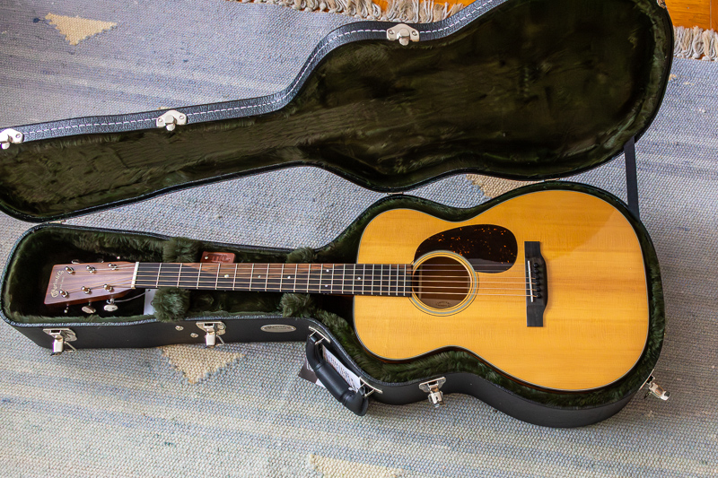 Martin 00-18 01.jpg