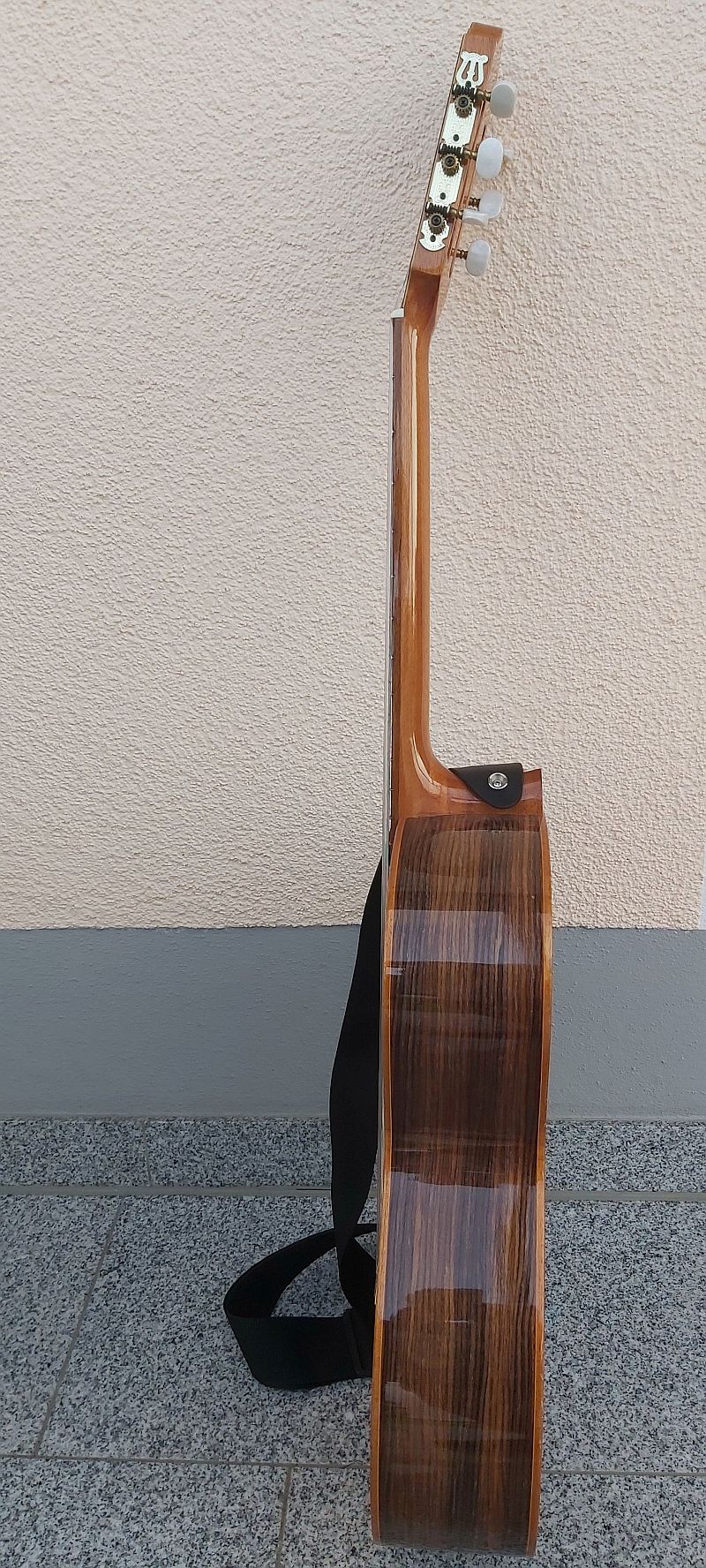 Gewa GC 260II Zargen b.jpg