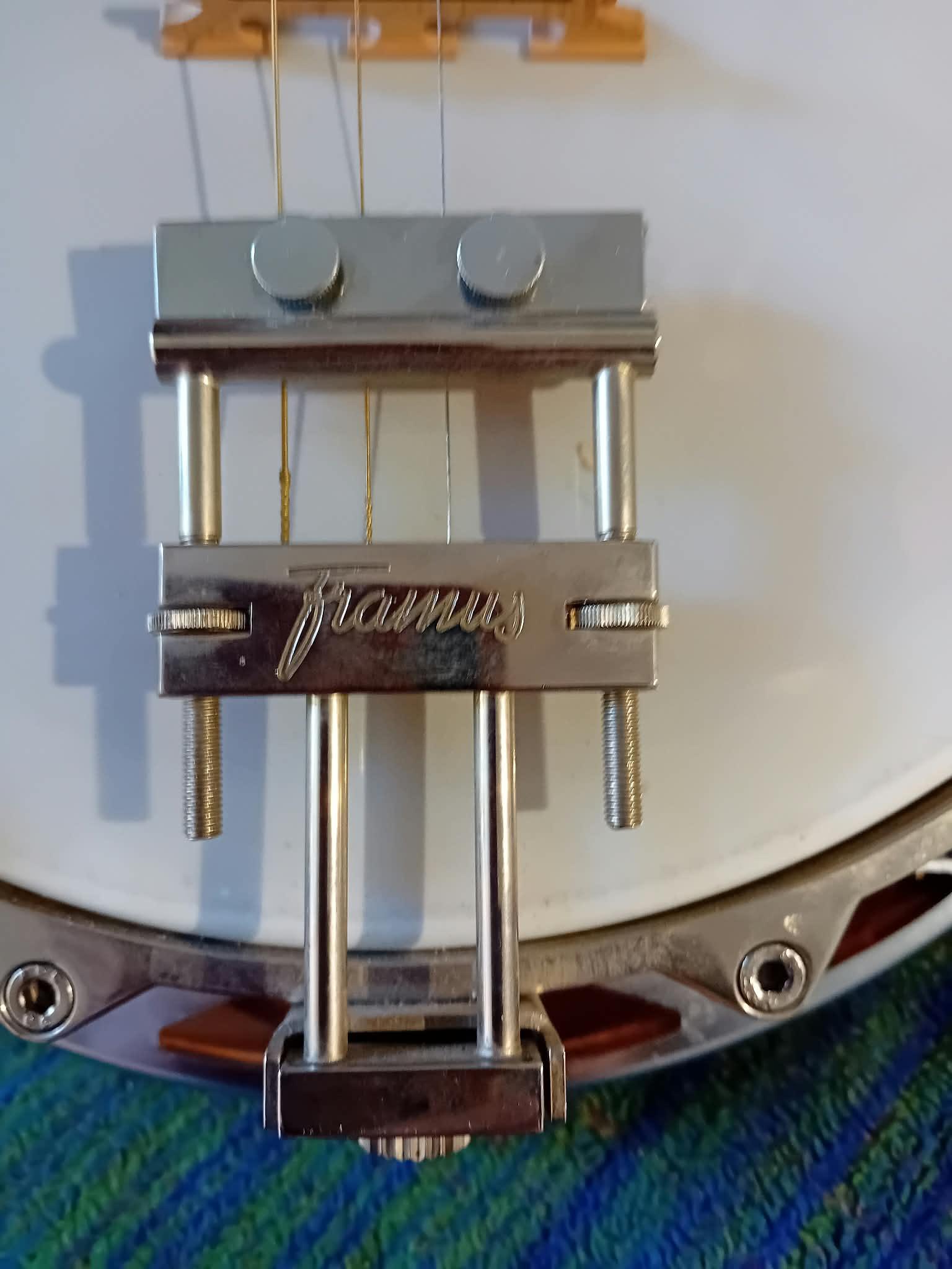 banjo-4.jpg